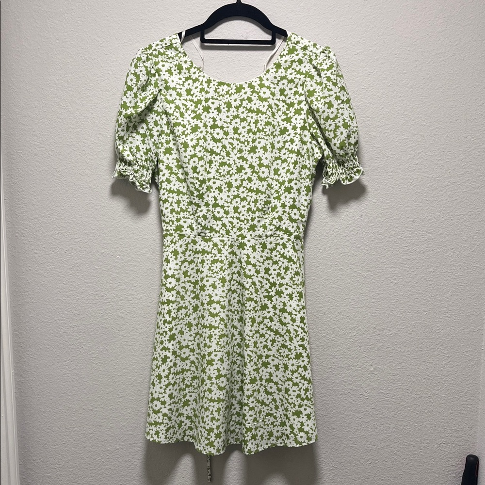 Forever 21 Daisy Print Puff Sleeve Dress Size Small